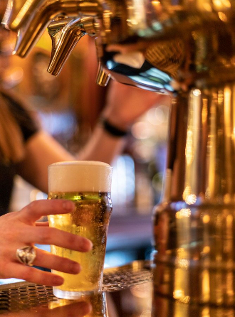 Bacchus Bar Pouring a pint